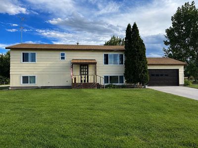 953 1/2 Ln 11, Powell, WY, 82435