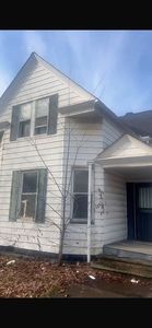 3828 E 55th St, Cleveland, OH, 44105