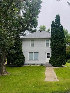 306 4th St SE, De Smet, SD, 57231