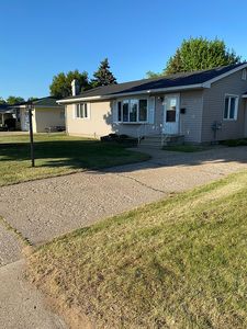 715 S 20th St, Escanaba, MI, 49829