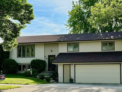 817 N 33rd St, Bismarck, ND, 58501