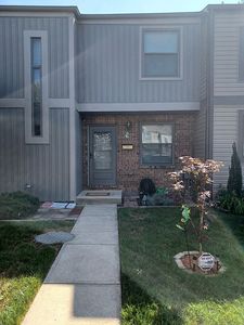 44 Helmsman Ct, Essex, MD, 21221