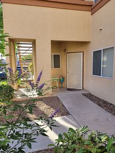 1050 E Cactus Ave, Las Vegas, NV, 89183
