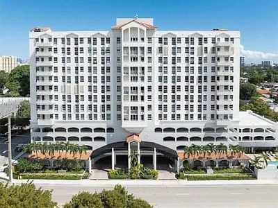 2351 Douglas Rd, Miami, FL, 33145