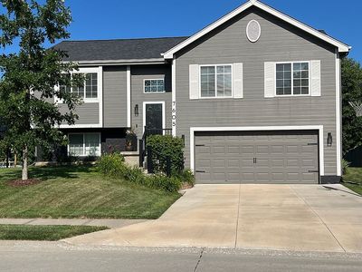 7605 N 76th Ave, Omaha, NE, 68122
