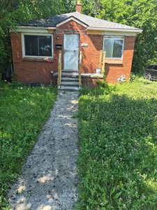 14215 Spring Garden St, Detroit, MI, 48205