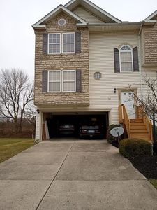 5888 Abernathy Ln, Columbus, OH, 43232