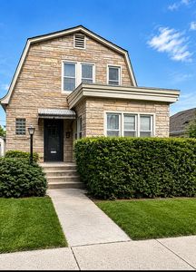 5721 N Kostner Ave, Chicago, IL, 60646