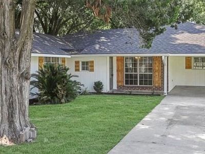 317 W Manfred St, Gonzales, LA, 70737