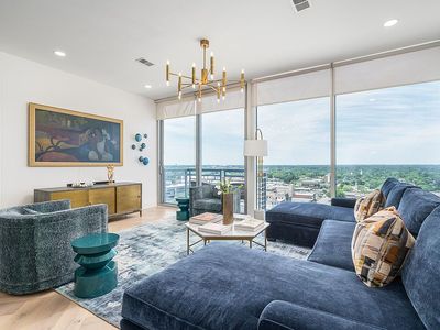 201 N Elm St, Greensboro, NC, 27401