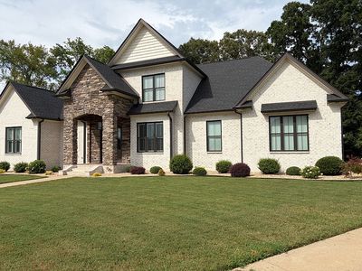758 Saddleridge Way, Florence, AL, 35630