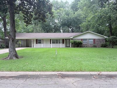 2704 Maple Dr, Starkville, MS, 39759