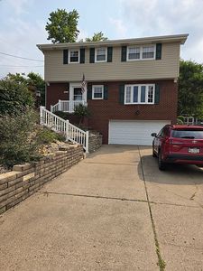 251 Old Clairton Rd, Clairton, PA, 15025