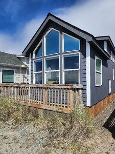 17600 Ocean Blvd, Rockaway Beach, OR, 97136