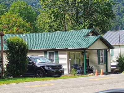 764 Campbells Creek Dr, Charleston, WV, 25306