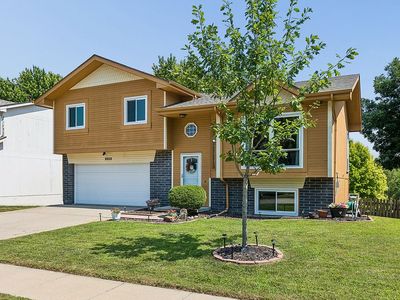 8859 N 82nd Ave, Omaha, NE, 68122