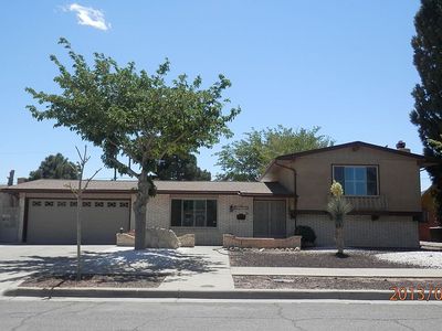 8808 Shaver Dr, El Paso, TX, 79925