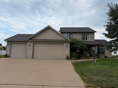 106 Parkview Dr, Eldridge, IA, 52748