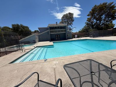 2534 Paradise Village Way, Las Vegas, NV, 89120