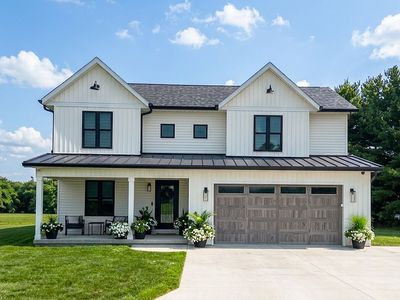 8 Sunrise Dr, Sullivan, IL, 61951