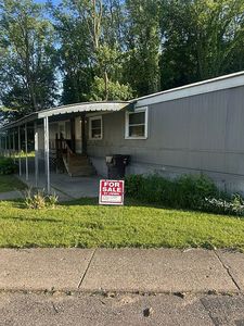 1347 Red Maple Ln, Kalamazoo, MI, 49004