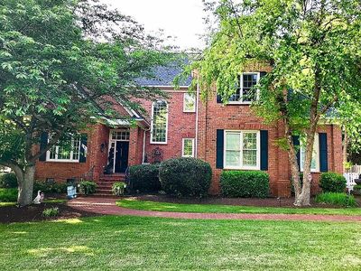 1400 Regents Park Ln, Greensboro, NC, 27455