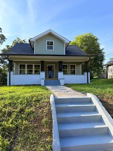 242 8th Ave Dr SW, Hickory, NC, 28602