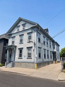 17 Cromwell St, Providence, RI, 02907