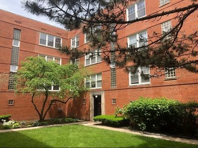 2406 W Farragut Ave, Chicago, IL, 60625
