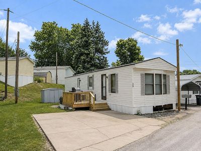 3701 McKinley St, Omaha, NE, 68112