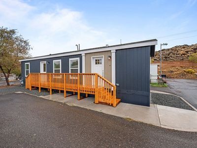 18 Zephyr Cir, Carson City, NV, 89706