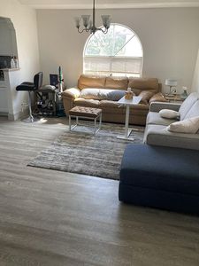 6836 W Elm Creek Dr, Las Vegas, NV, 89108