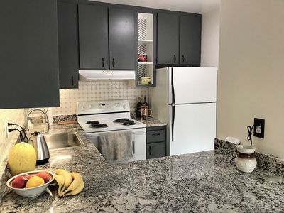 782 Woodside Ln E, Sacramento, CA, 95825
