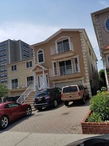 55 71st St, Guttenberg, NJ, 07093