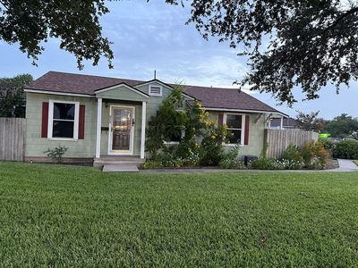 915 E Caesar Ave, Kingsville, TX, 78363