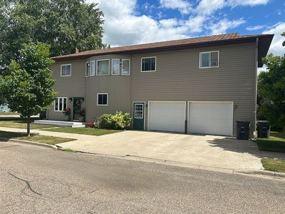 1003 6th Ave, Cando, ND, 58324