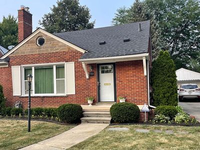 788 Cadieux Rd, Grosse Pointe, MI, 48230