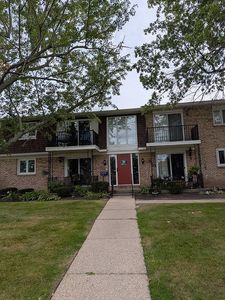 71 Georgian Ln, Buffalo, NY, 14221