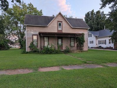 503 W Grand Prairie St, Palestine, IL, 62451