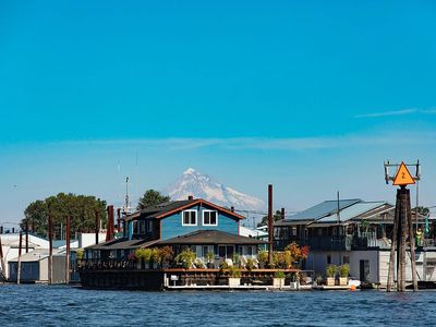 2915 NE Marine Dr, Portland, OR, 97211
