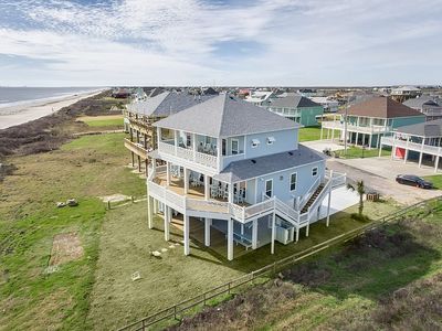 3120 James St, Bolivar Peninsula, TX, 77650