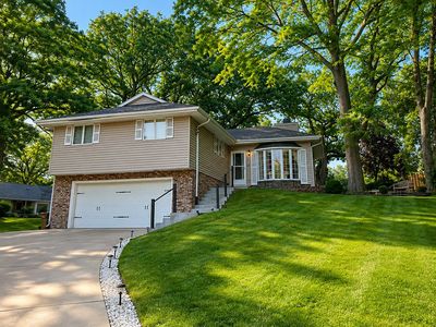 1016 Day Dr, Bellevue, NE, 68005