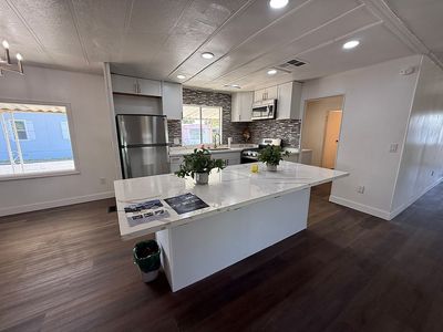 852 E Grangeville Blvd, Hanford, CA, 93230