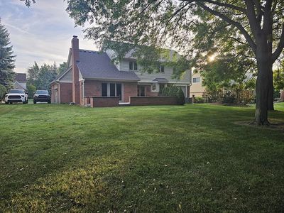 39977 Woodside Dr N, Northville, MI, 48168