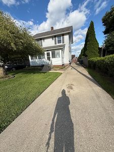 124 Helen Dr, Rossford, OH, 43460