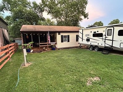 3247 Vineyard Rd, Falling Waters, WV, 25419