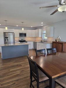 214 Neighbor Dr, Manchester, IA, 52057