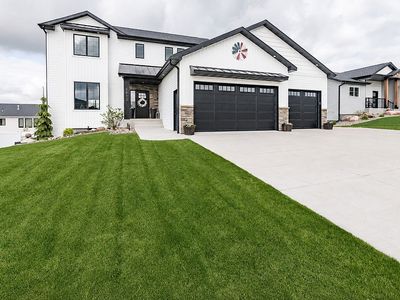 3912 Silver Blvd, Bismarck, ND, 58503