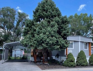 12624 Spaulding Plaza, Omaha, NE, 68164