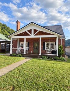 30 S Sunset Blvd, Williamson, WV, 25661